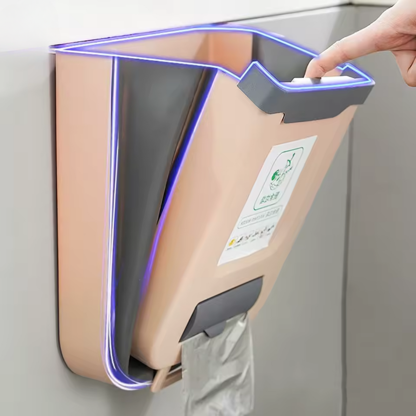 KITCHEN TRASH CAN